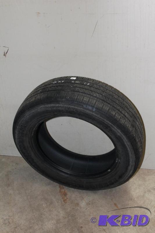 lot 268 image: P22565R17, One
