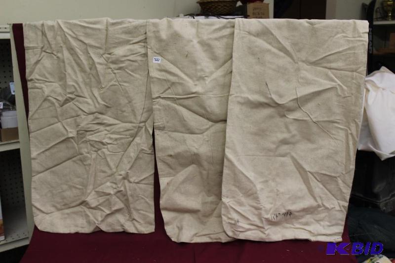 lot 322 image: Three&nbspVintage Seed Bags...