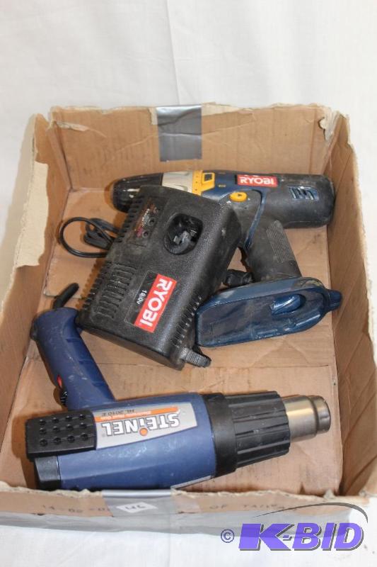 lot 46 image: Drills   One is missing the battery pack...