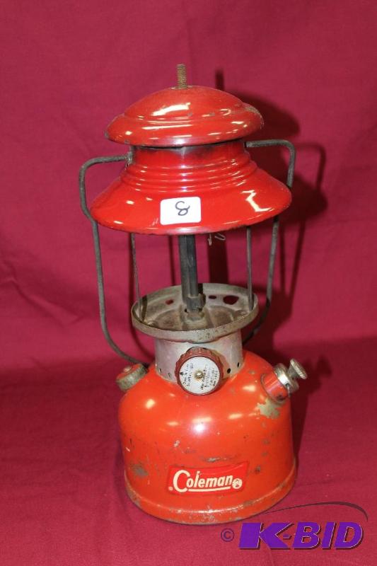 lot 8 image: Coleman Lantern Model 200A