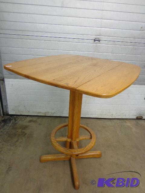 Wooden Table &nbsp   Pop up leafs  33 x36 x&...
