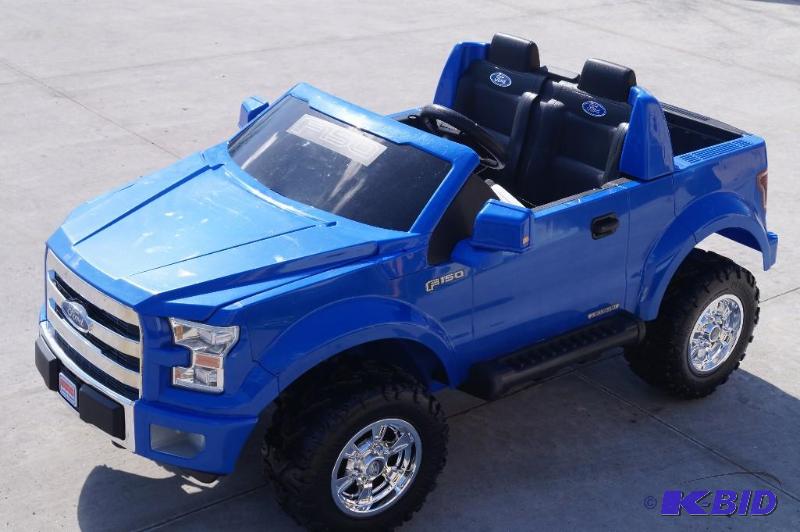 lot 122 image: Ford F-150 Truck