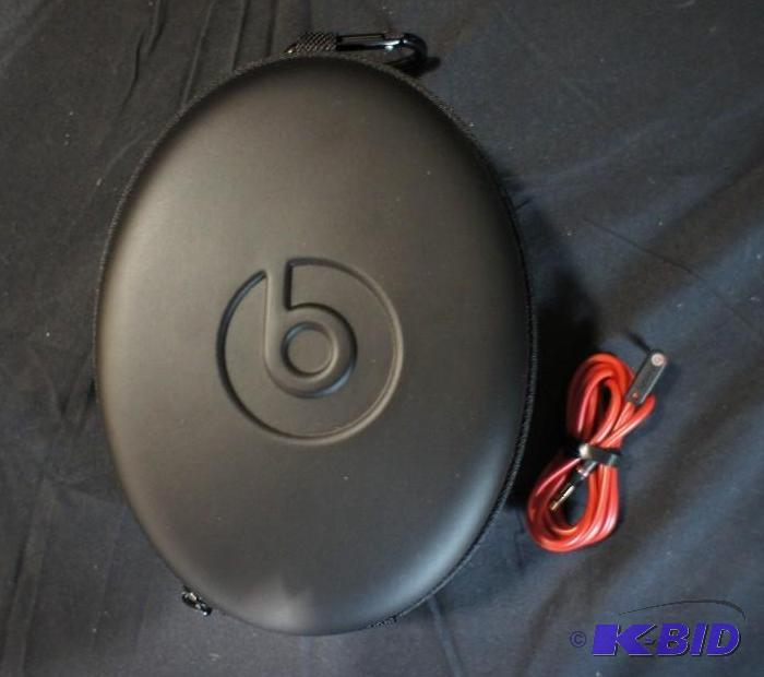 Beats Studio Head Phone Case and Headphone Ja...