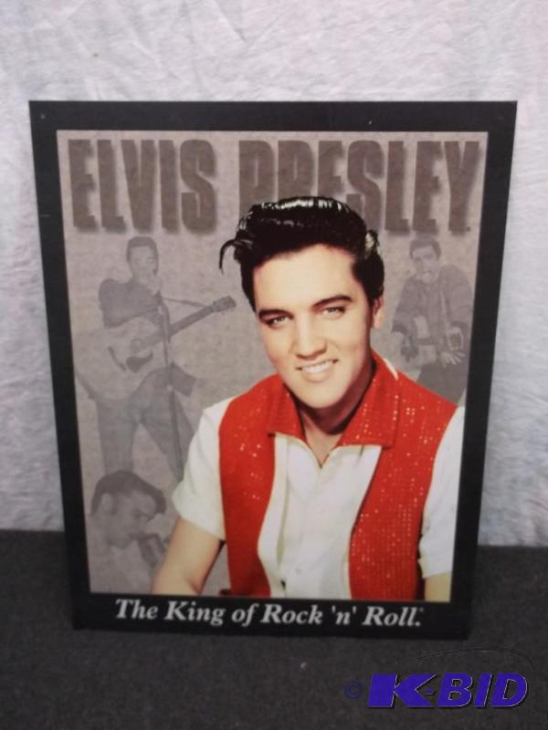 Collectable metal Elvis sign measuring 12 12...