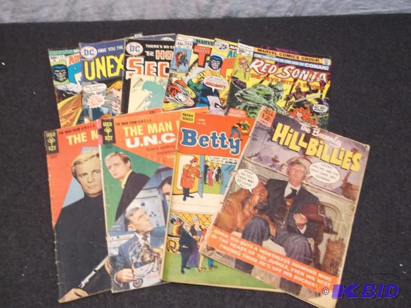 Large lot of 10 collectable comic books....