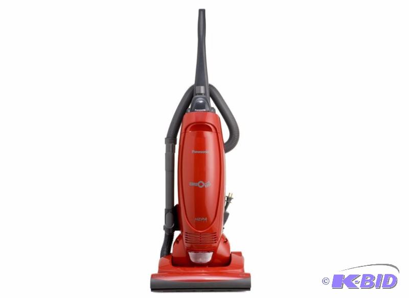 lot 11 image: BRAND NEW PANASONIC MC-UG471   Upright vacuum...