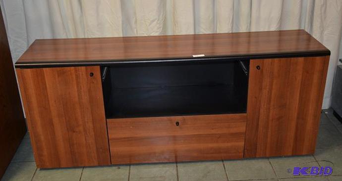 lot 14 image: Wood cabinet 72x18x30". Bring help to re...