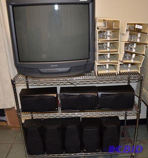 lot 25 image: Sony Trinniteon KV-32S45 tv 32" 10 speak...