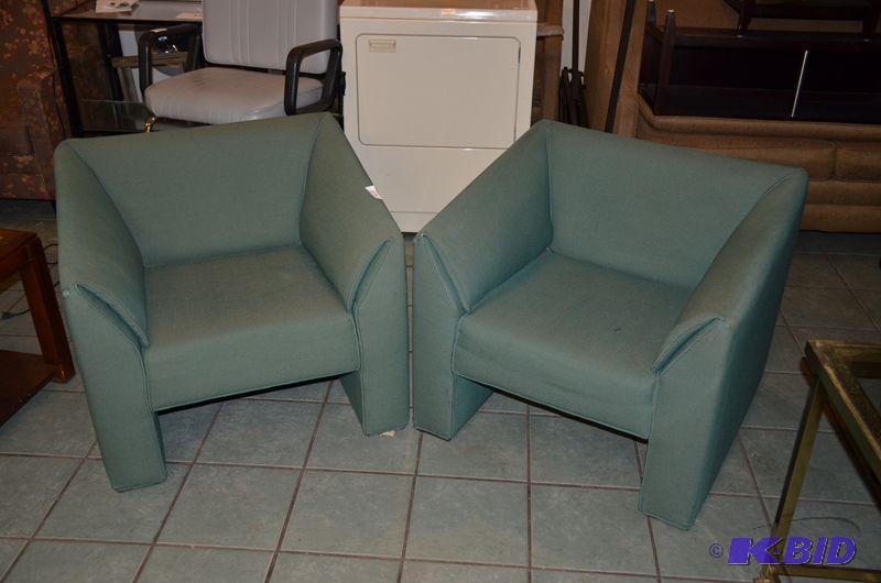 lot 37 image: 2 matching lounge chairs...