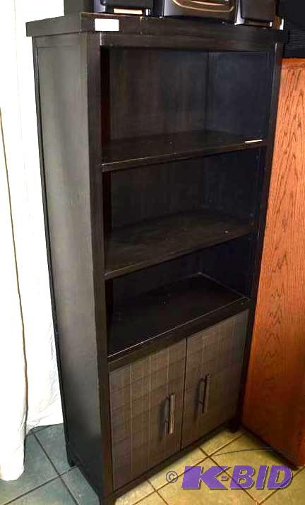 lot 73 image: Wooden storage cabinet with 2 shelves and sto...