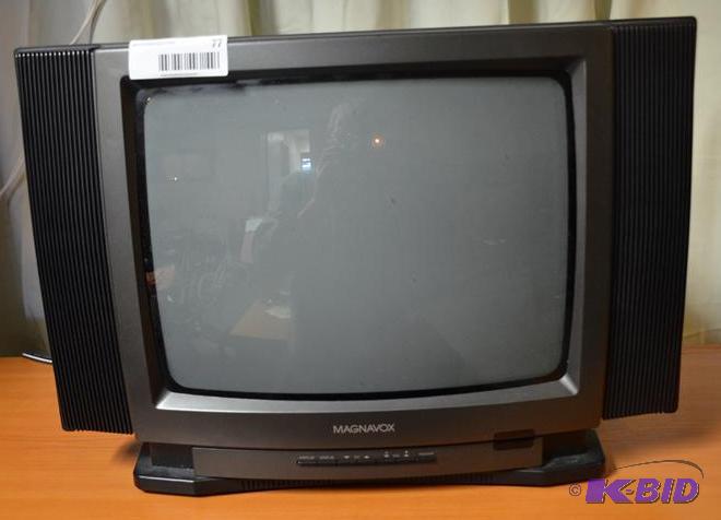 lot 77 image: Magnavox TV model RS1356 C404...