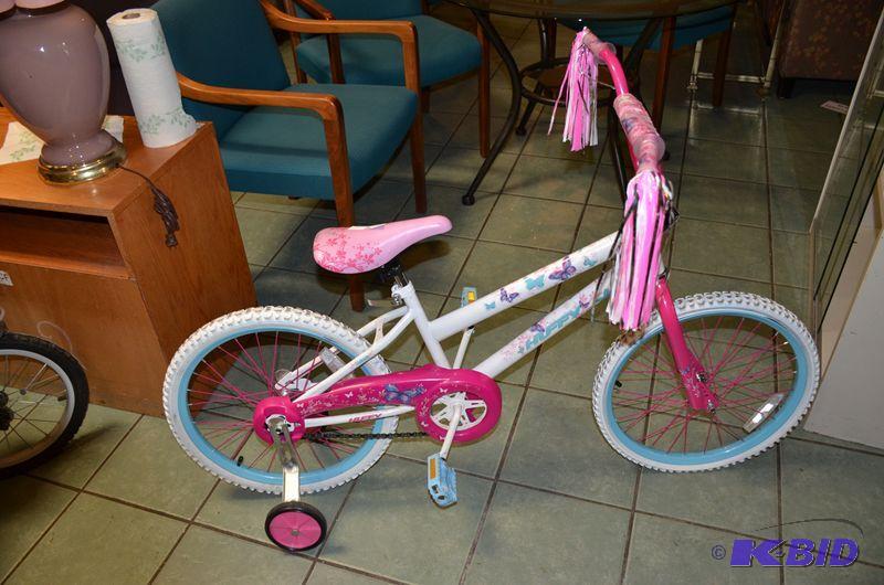 lot 88 image: Huffy girls bicycle 20"    (Auction...
