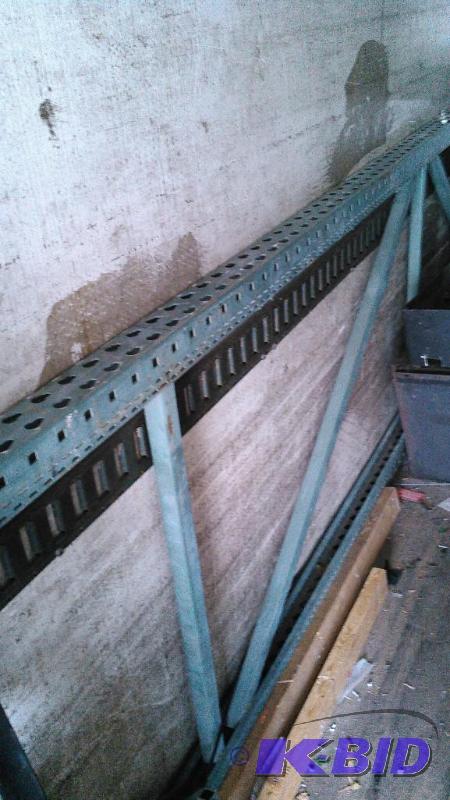 lot 101 image: 247 x 42 tear drop upright....
