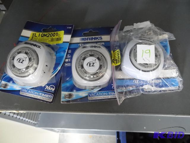 lot 19 image: 3 Brinks EZ dial timers...