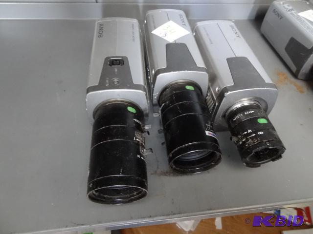 lot 34 image: Sony color video camera. SSC-DC374. Qty 3...