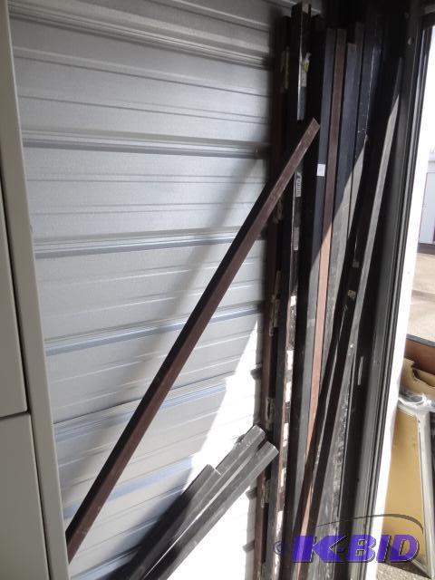lot 66 image: Steel tubing. 1 12 x 1 12. Lengths range fr...