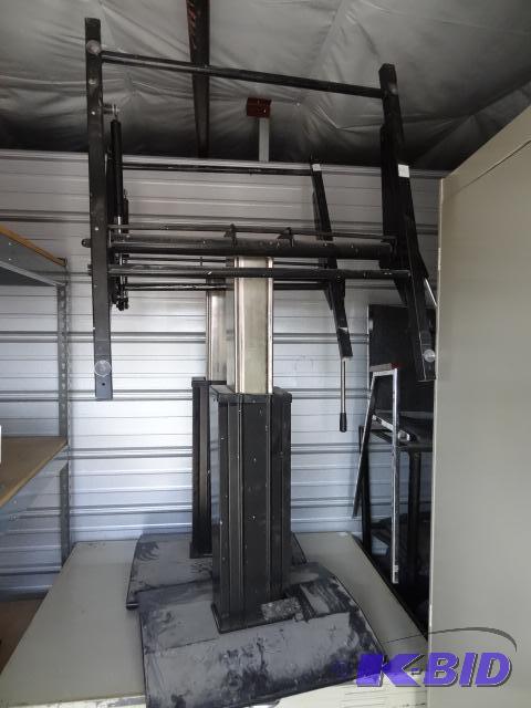 lot 68 image: Drafting table base. Adjustable height. Tilt ...