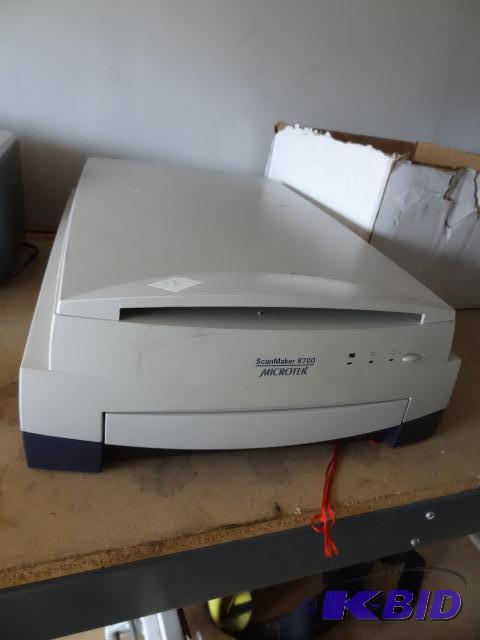 lot 74 image: Scan maker 8700 microtek. No power cord...