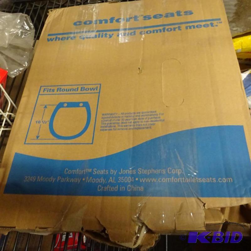 lot 149 image: New comfort seat toilet seat, ivory, fits sta...