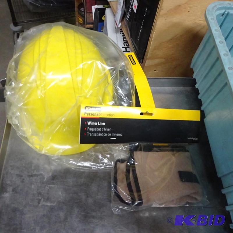 lot 218 image: New Stanley brand hard hat with bonus winter ...