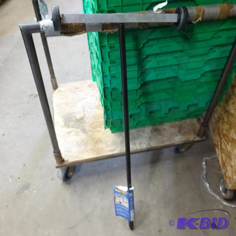lot 303 image: New 15 in Magnetic Sweeper. Picks up metal fr...
