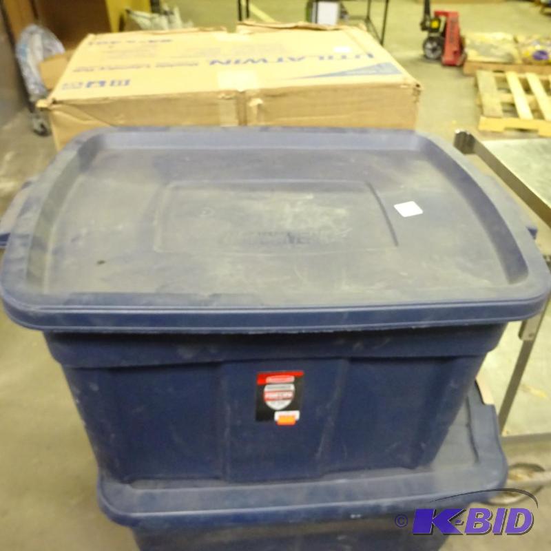 lot 316 image: New Rubbermaid Roughneck 25 gallon plastic st...