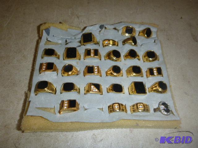 lot 104 image: Miscellaneous Costume Rings...