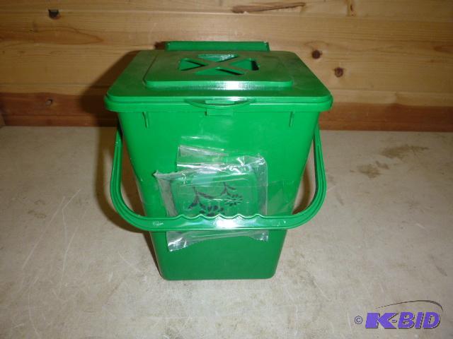 lot 13 image: Composting Pail...