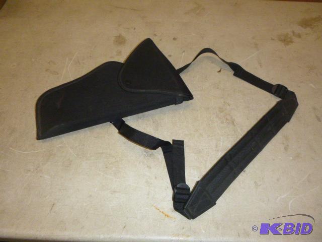 lot 15 image: Uncle Mikes Sidekick Hand Gun Case With stra...