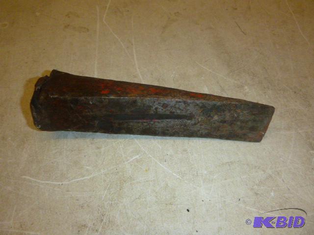 lot 153 image: Splitting Wedge 9"...