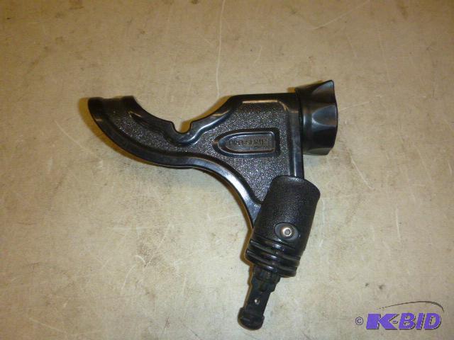 lot 19 image: Attwood Pro Series Rod Holder...
