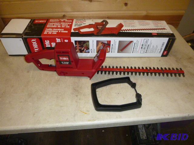 lot 204 image: New Toro 18" Hedge Trimmer Model 51803...
