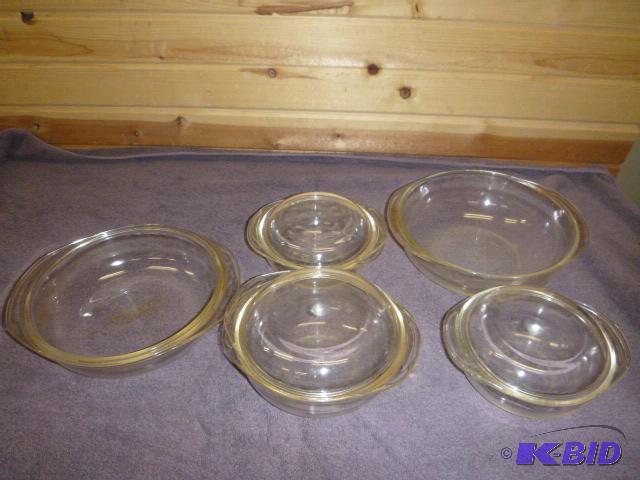 lot 218 image: Miscellaneous Pyrex Glass Bakeware ...