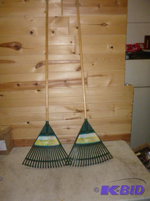lot 219 image: 2 Yard Rakes...