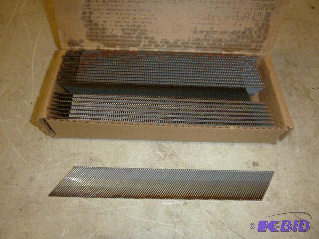lot 260 image: Box of Senco 1 12" Brad Nails...