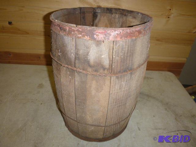 lot 269 image: Nail Keg...