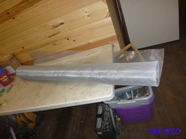 lot 292 image: Roll of 60" Screen...
