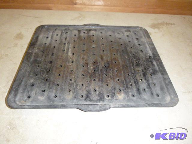 lot 57 image: Broiler Pan...