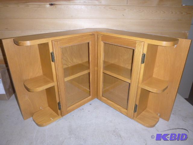 lot 63 image: Corner Shelf 18 12" high....