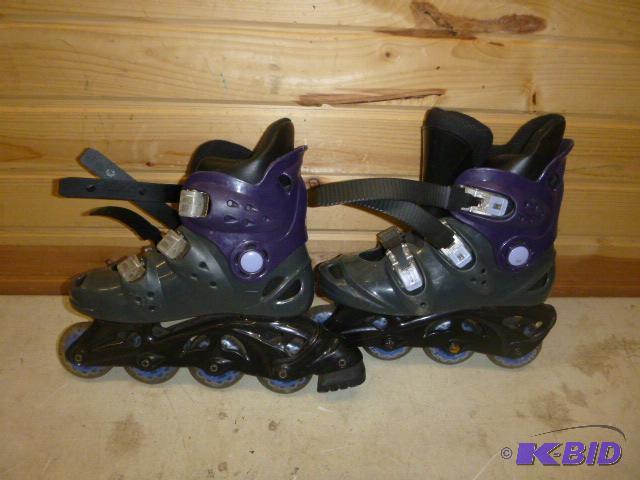 lot 95 image: XCS Inline Skates Size 9...