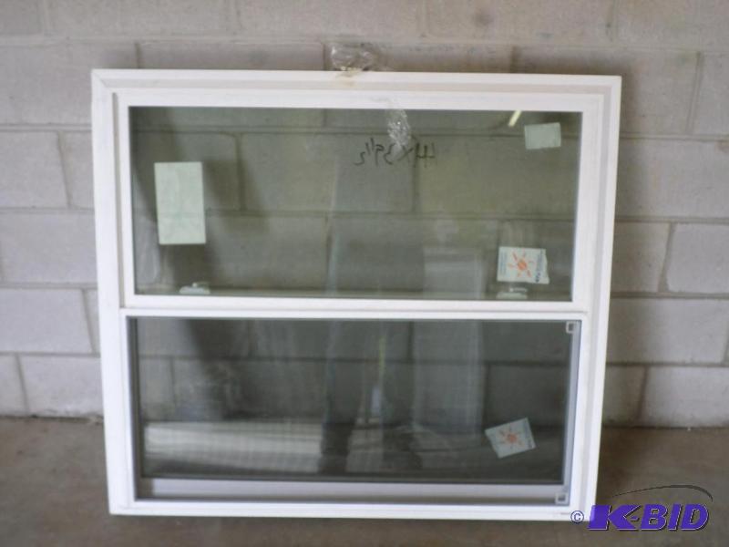 lot 109 image: New 44&quotx39.5" Double Hung White Vin...