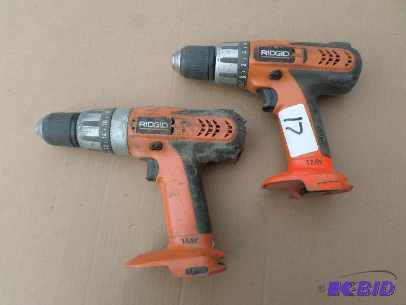 lot 17 image: (2) Ridgid Cordless Drills (1) 12Volt 38&qu...