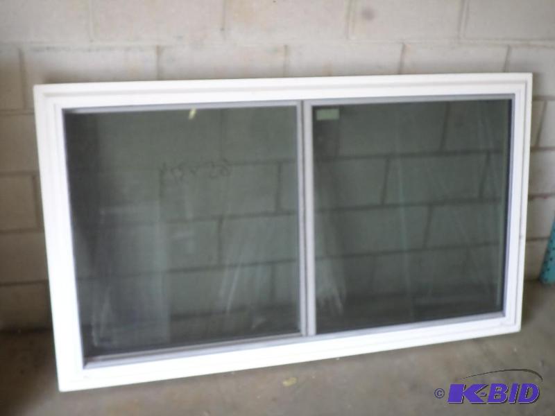 lot 82 image: New 65&quotx37.5" Double Hung White Vin...