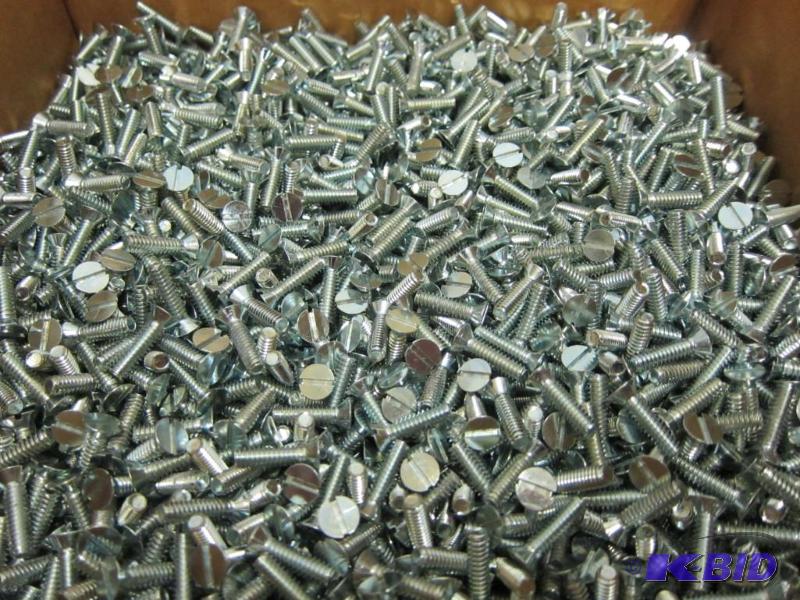 Zinc Plated Slotted Flat Machine Screws 10-24 x 34