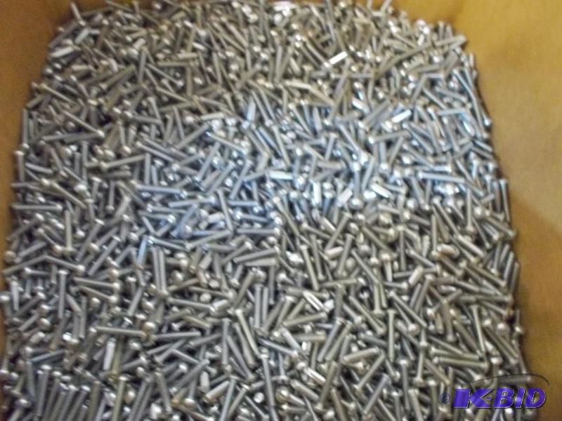 Zinc Plated Slotted Round Machine Screws 6-32 x 34