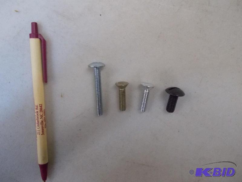 Assortment of Machine Screws