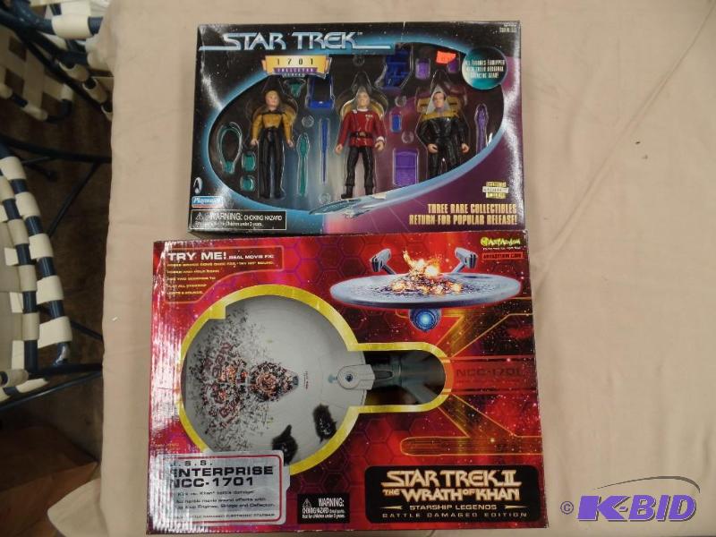 lot 42 image: Star Trek Figures