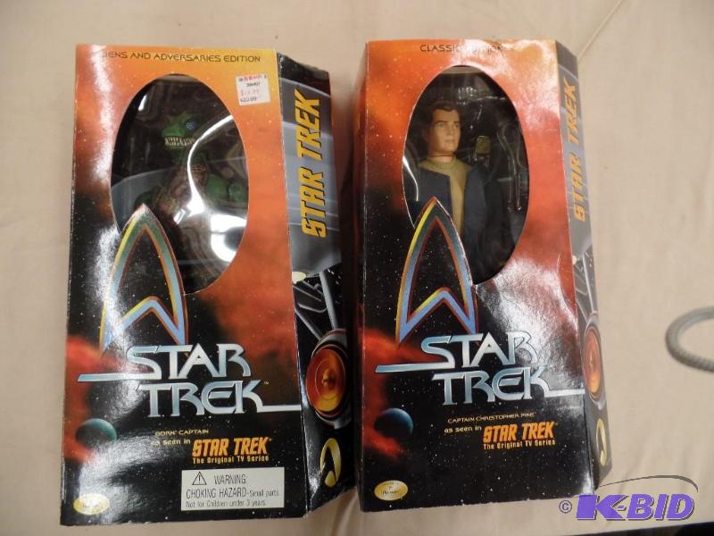 lot 7 image: Star Trek Figures