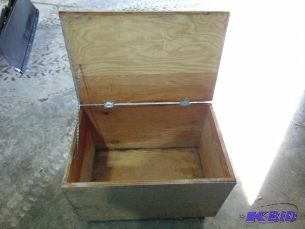 lot 100 image: Storage Box On Wheels   Was used to store air...