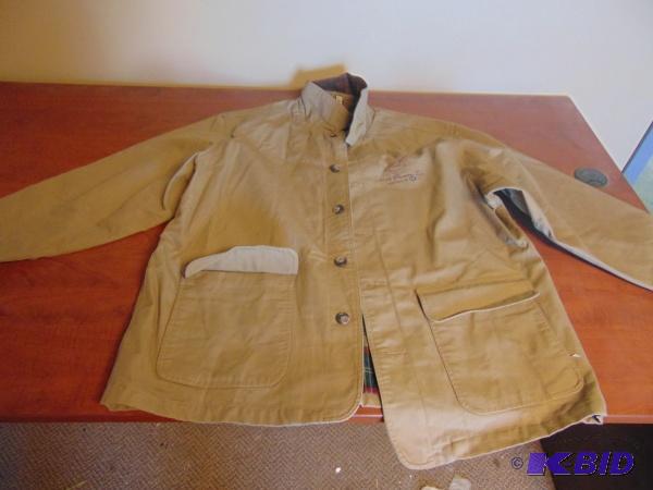 lot 26 image: XL Upstream Insulated&nbspShirt...